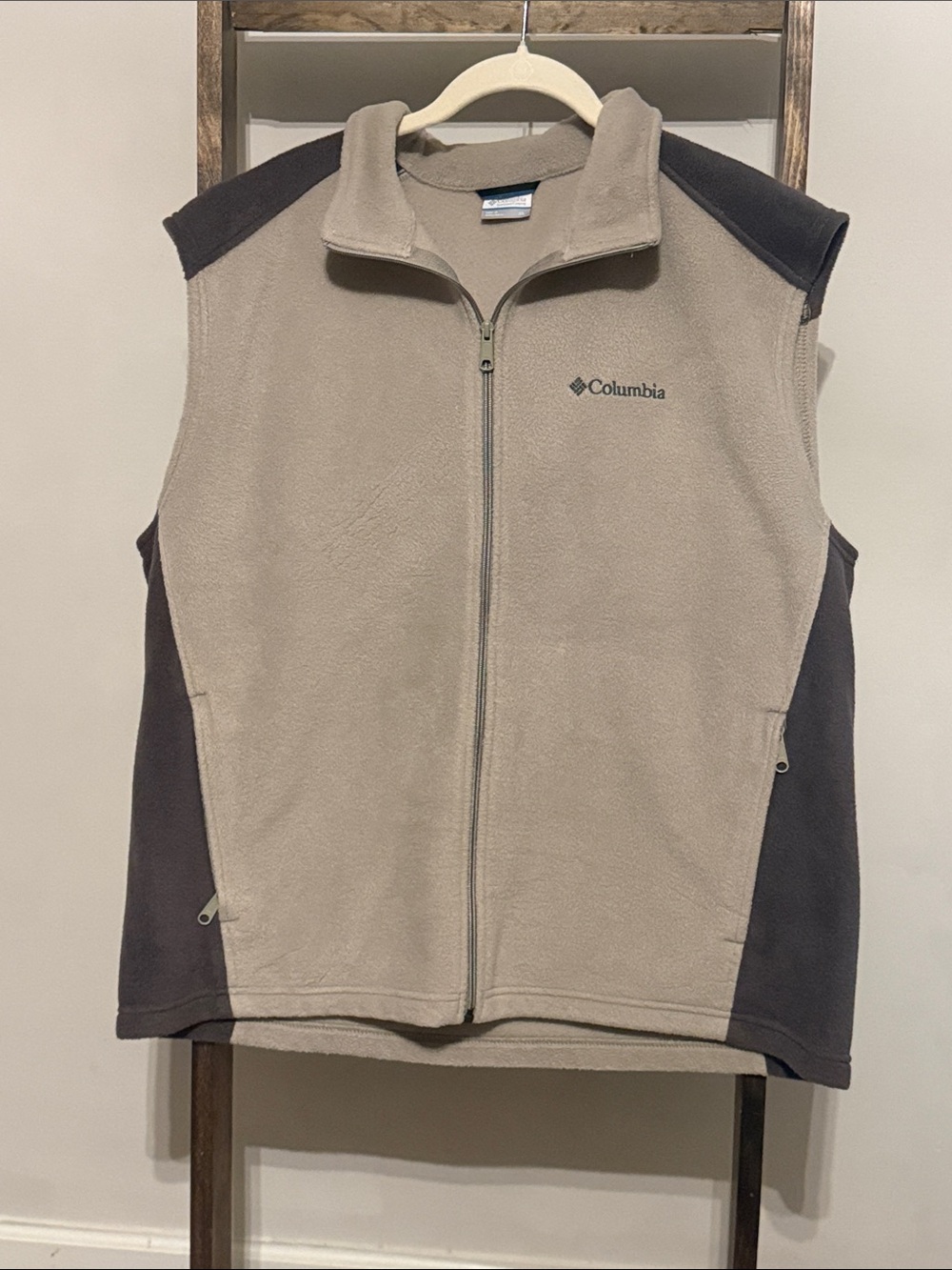 Columbia Two-Tone Fleece Vest - Beige and Charcoal